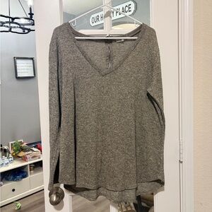 Charlotte Russe Gray V-Neck Long Sleeve Top